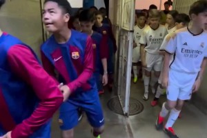 巴薩皇馬少年隊(duì)交手，德比氛圍一樣到位