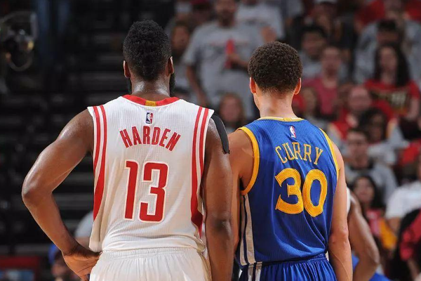 庫(kù)里和哈登誰(shuí)的個(gè)人能力更強(qiáng)？