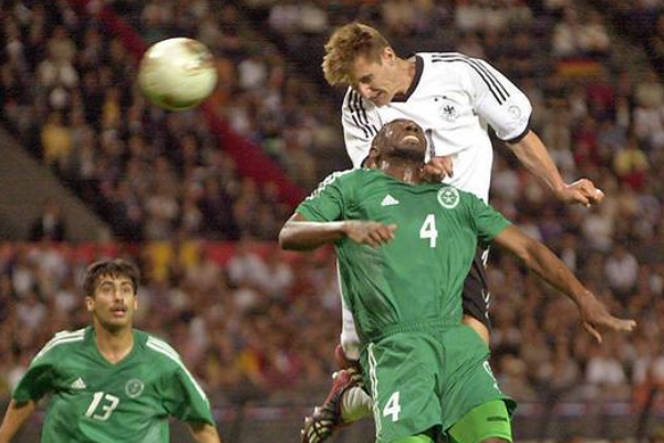 足壇頭球能力最強(qiáng)的是誰(shuí)？