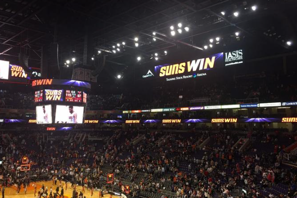 太陽隊(duì)的主場(chǎng)是哪個(gè)體育場(chǎng)？